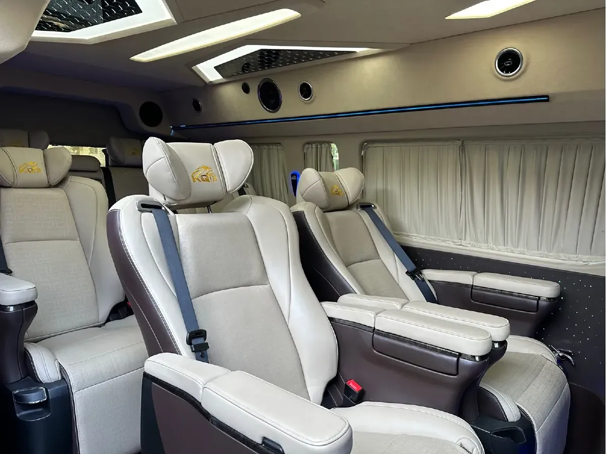 2021 Hyundai Staria 3.5L 272HP V6 8AT,autocango,china used car exporter,china ev exporter,chinese used car exporter,chinese used ev exporter