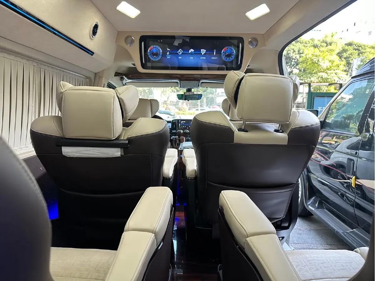 2021 Hyundai Staria 3.5L 272HP V6 8AT,autocango,china used car exporter,china ev exporter,chinese used car exporter,chinese used ev exporter