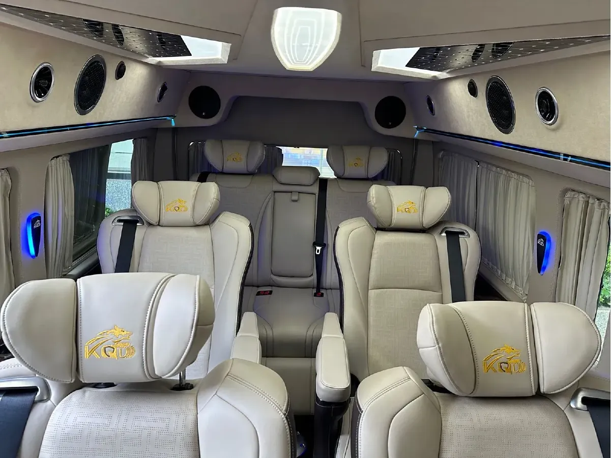 2021 Hyundai Staria 3.5L 272HP V6 8AT,autocango,china used car exporter,china ev exporter,chinese used car exporter,chinese used ev exporter