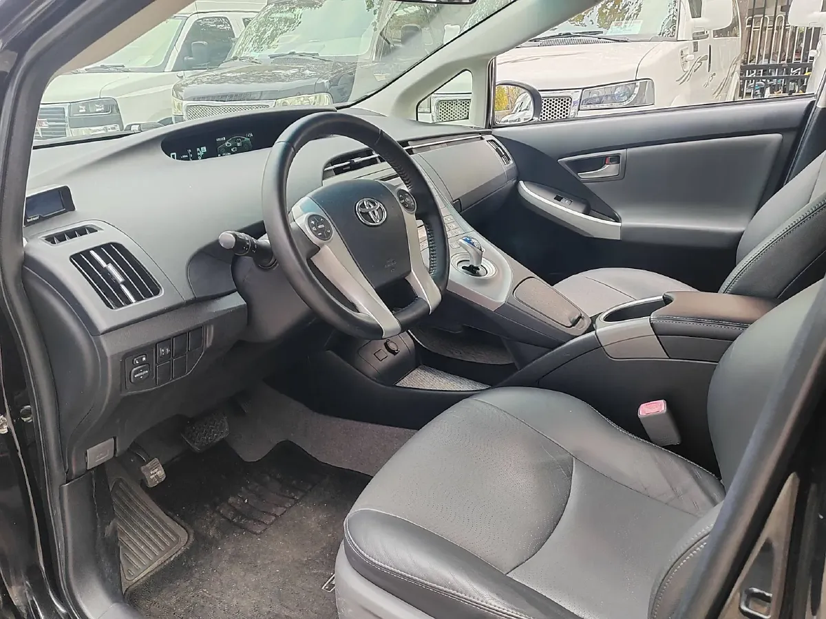 2012 Toyota Prius 1.8L 99HP L4 E-CVT Hybrid,autocango,china used car exporter,china ev exporter,chinese used car exporter,chinese used ev exporter