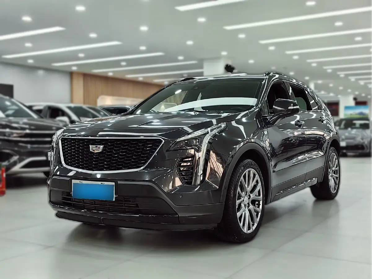 2023 Cadillac XT4 2.0T 237HP L4 9AT