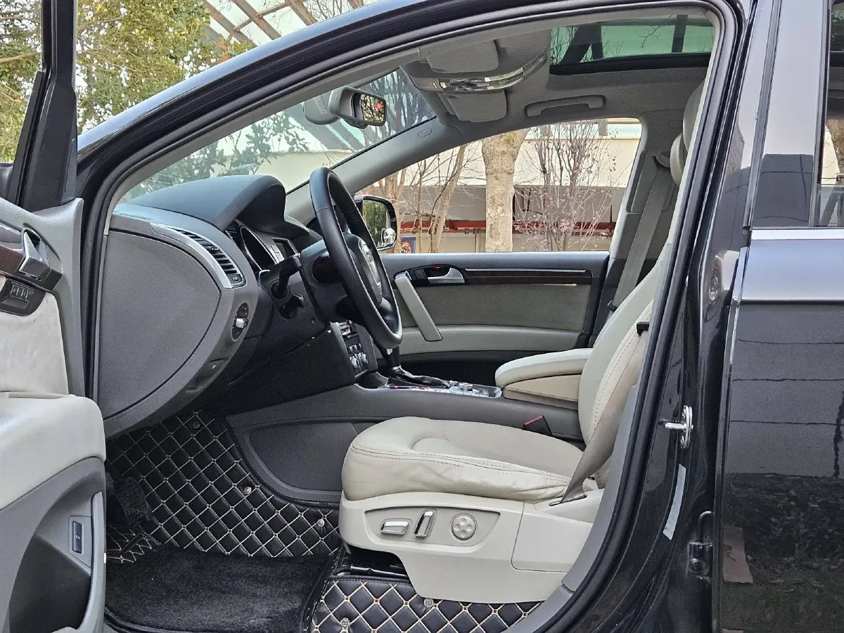 2011 Audi Q7 3.0T 272HP V6 8AT,autocango,china used car exporter,china ev exporter,chinese used car exporter,chinese used ev exporter