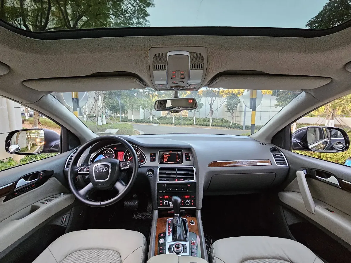 2011 Audi Q7 3.0T 272HP V6 8AT,autocango,china used car exporter,china ev exporter,chinese used car exporter,chinese used ev exporter