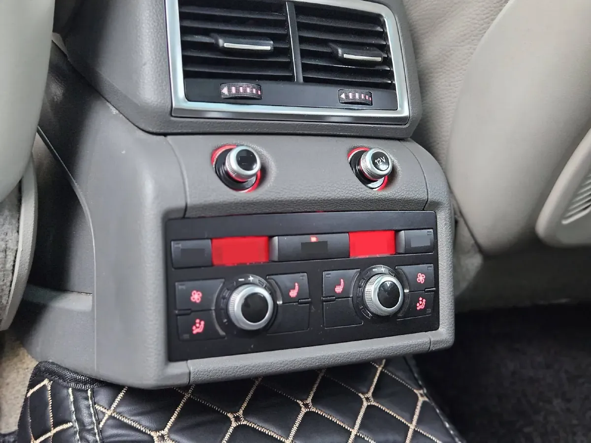 2011 Audi Q7 3.0T 272HP V6 8AT,autocango,china used car exporter,china ev exporter,chinese used car exporter,chinese used ev exporter