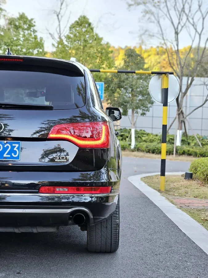 2011 Audi Q7 3.0T 272HP V6 8AT,autocango,china used car exporter,china ev exporter,chinese used car exporter,chinese used ev exporter