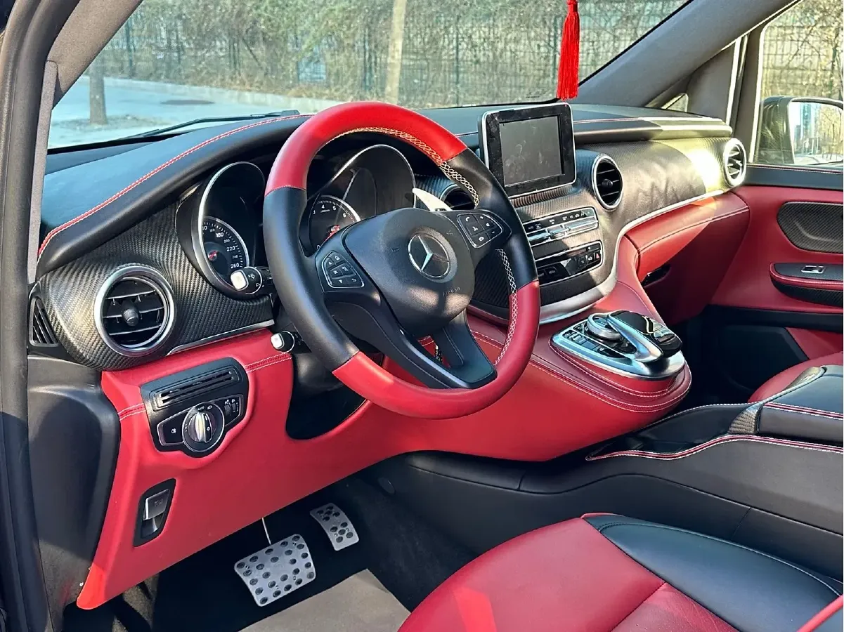 2023 Brabus V Class 2.0T 245HP L4 9AT,autocango,china used car exporter,china ev exporter,chinese used car exporter,chinese used ev exporter