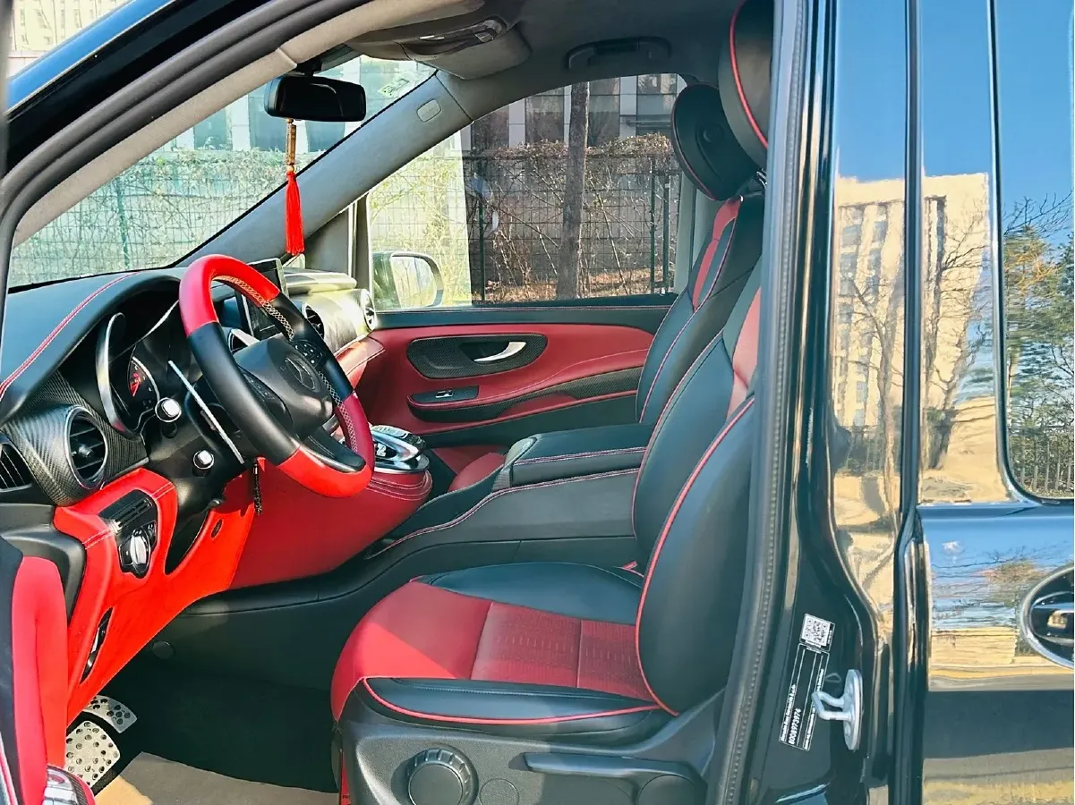 2023 Brabus V Class 2.0T 245HP L4 9AT,autocango,china used car exporter,china ev exporter,chinese used car exporter,chinese used ev exporter