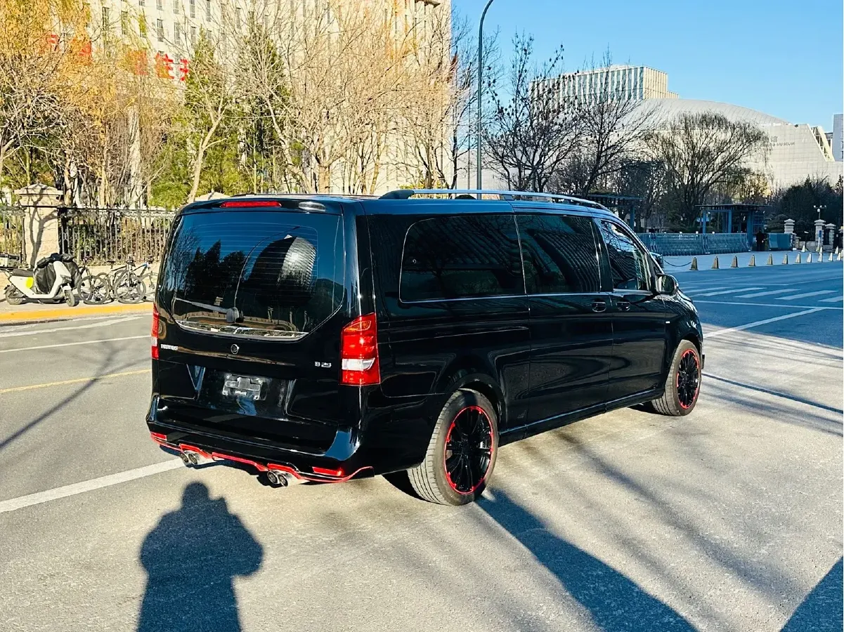 2023 Brabus V Class 2.0T 245HP L4 9AT,autocango,china used car exporter,china ev exporter,chinese used car exporter,chinese used ev exporter