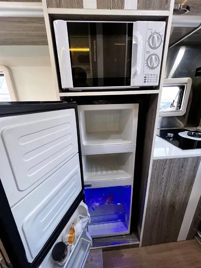 2021 MAXUS V80 RV 2.0T 139HP L4 6AMT,autocango,china used car exporter,china ev exporter,chinese used car exporter,chinese used ev exporter