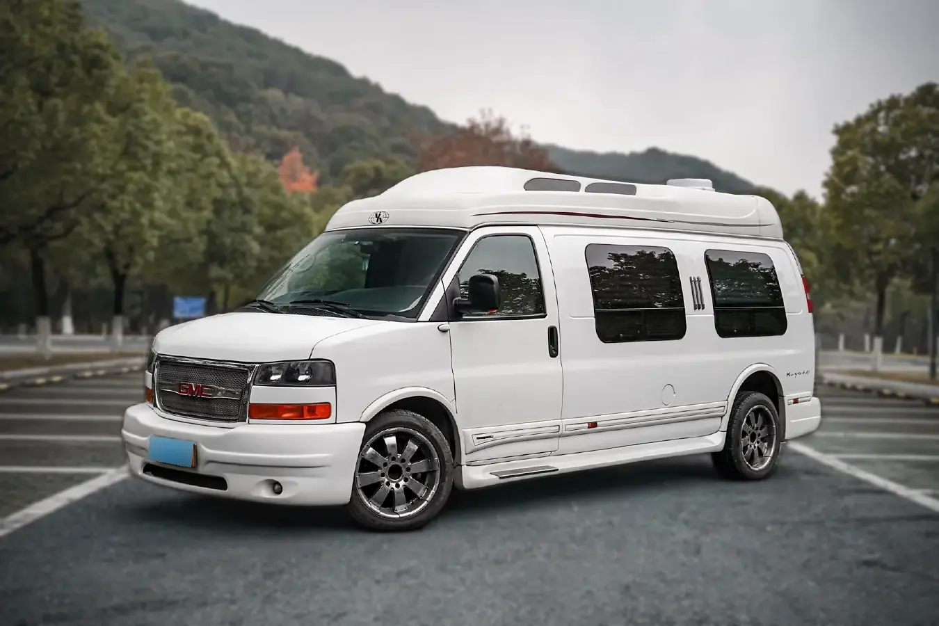 2015 GMC SAVANA 6.0L 328HP V8 6AT
