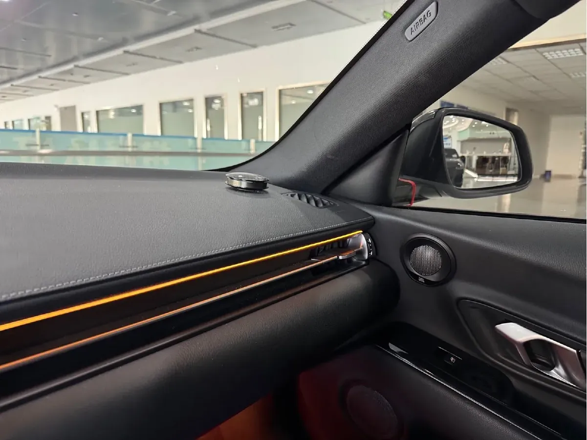 2021 Toyota Supra 2.0T 197HP L4 8AT,autocango,china used car exporter,china ev exporter,chinese used car exporter,chinese used ev exporter