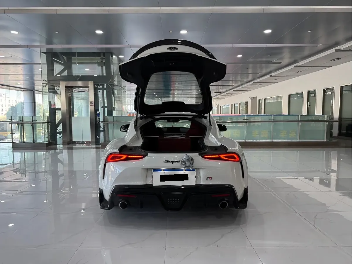 2021 Toyota Supra 2.0T 197HP L4 8AT,autocango,china used car exporter,china ev exporter,chinese used car exporter,chinese used ev exporter