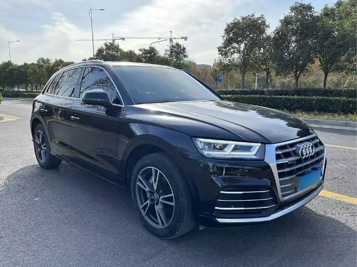 2020 Audi Q5L 2.0T 190HP L4 7DCT