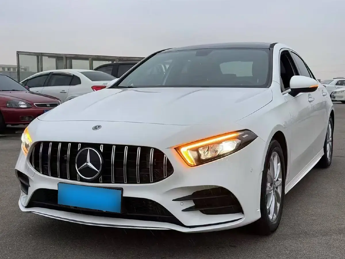 2020 Mercedes-Benz A Class 1.3T 163HP L4 7DCT