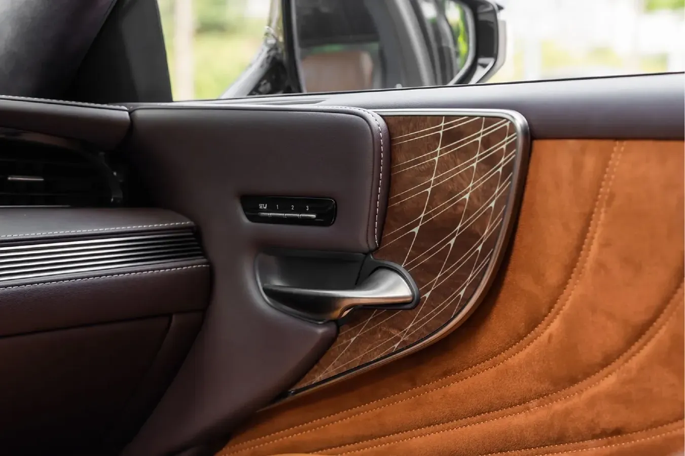 2018 Lexus LS 3.5L 299HP V6 E-CVT Hybrid,autocango,china used car exporter,china ev exporter,chinese used car exporter,chinese used ev exporter