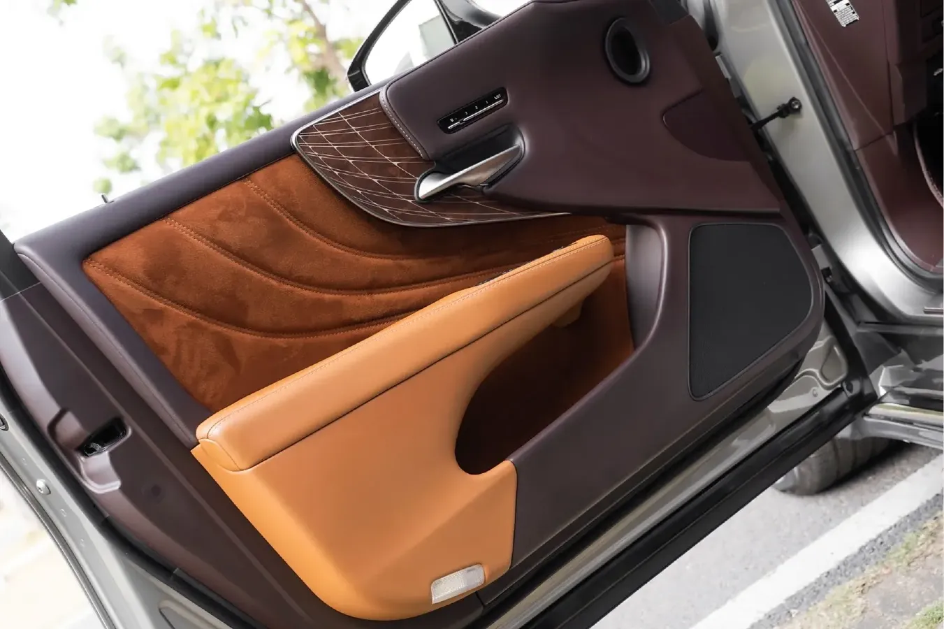 2018 Lexus LS 3.5L 299HP V6 E-CVT Hybrid,autocango,china used car exporter,china ev exporter,chinese used car exporter,chinese used ev exporter