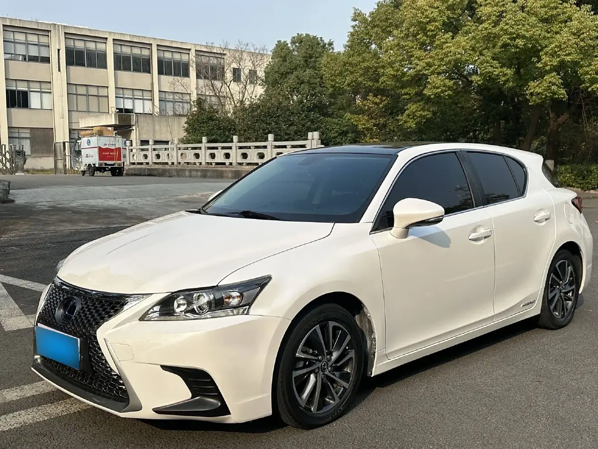 2020 Lexus CT 1.8L 99HP L4 E-CVT Hybrid