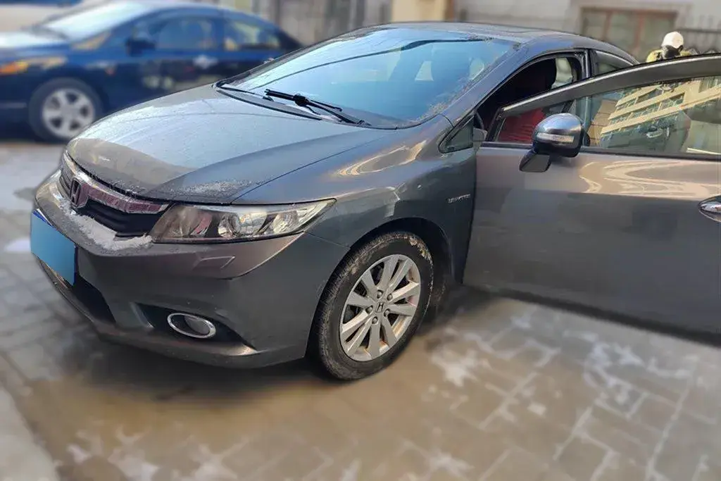 2013 Honda Civic 1.8L 141HP L4 5AT