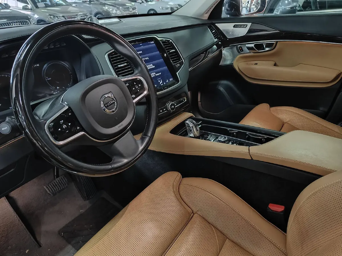 2016 Volvo XC90 PHEV 2.0T 320HP L4 8AT PHEV 9.2KWH,autocango,china used car exporter,china ev exporter,chinese used car exporter,chinese used ev exporter