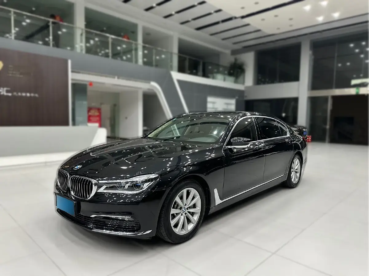 2016 BMW 7 Series 2.0T 258HP L4 8AT