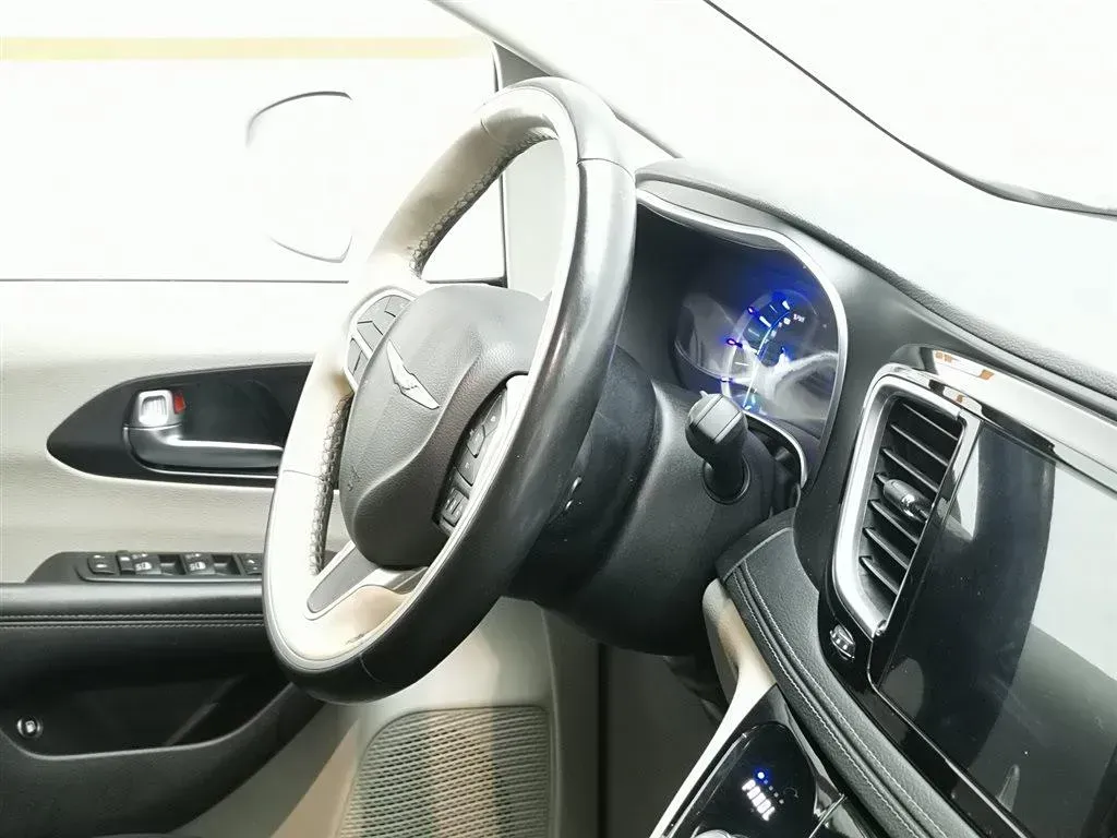 2019 Chrysler Pacifica 3.6L 245HP V6 E-CVT PHEV 16KWH,autocango,china used car exporter,china ev exporter,chinese used car exporter,chinese used ev exporter