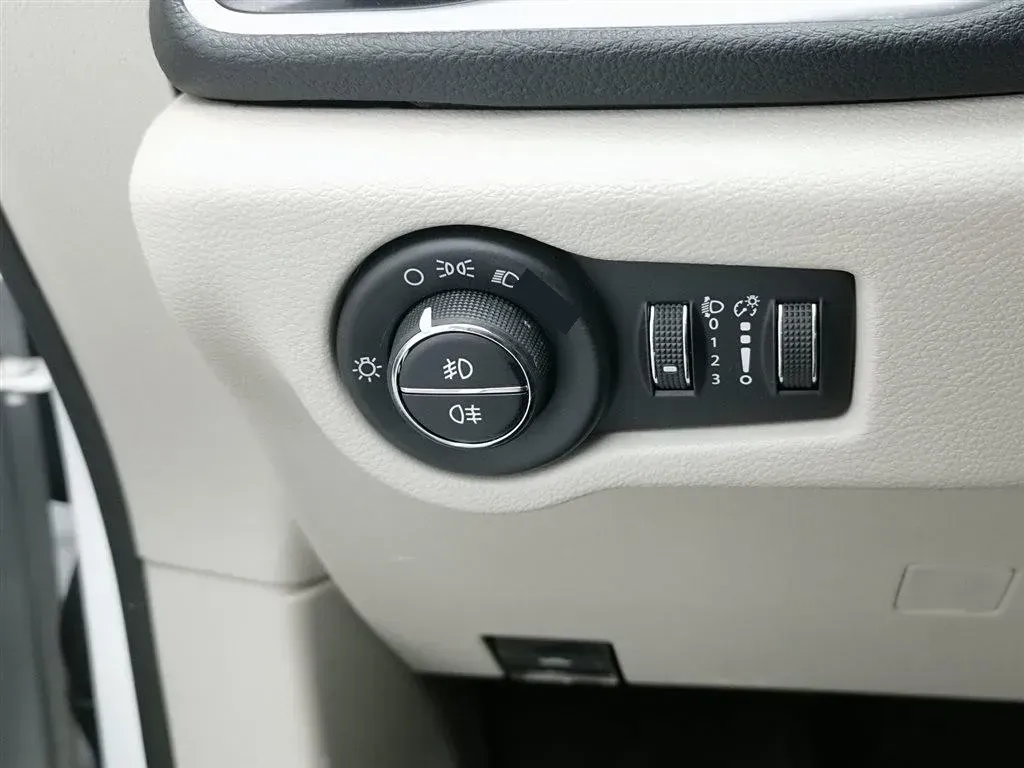 2019 Chrysler Pacifica 3.6L 245HP V6 E-CVT PHEV 16KWH,autocango,china used car exporter,china ev exporter,chinese used car exporter,chinese used ev exporter