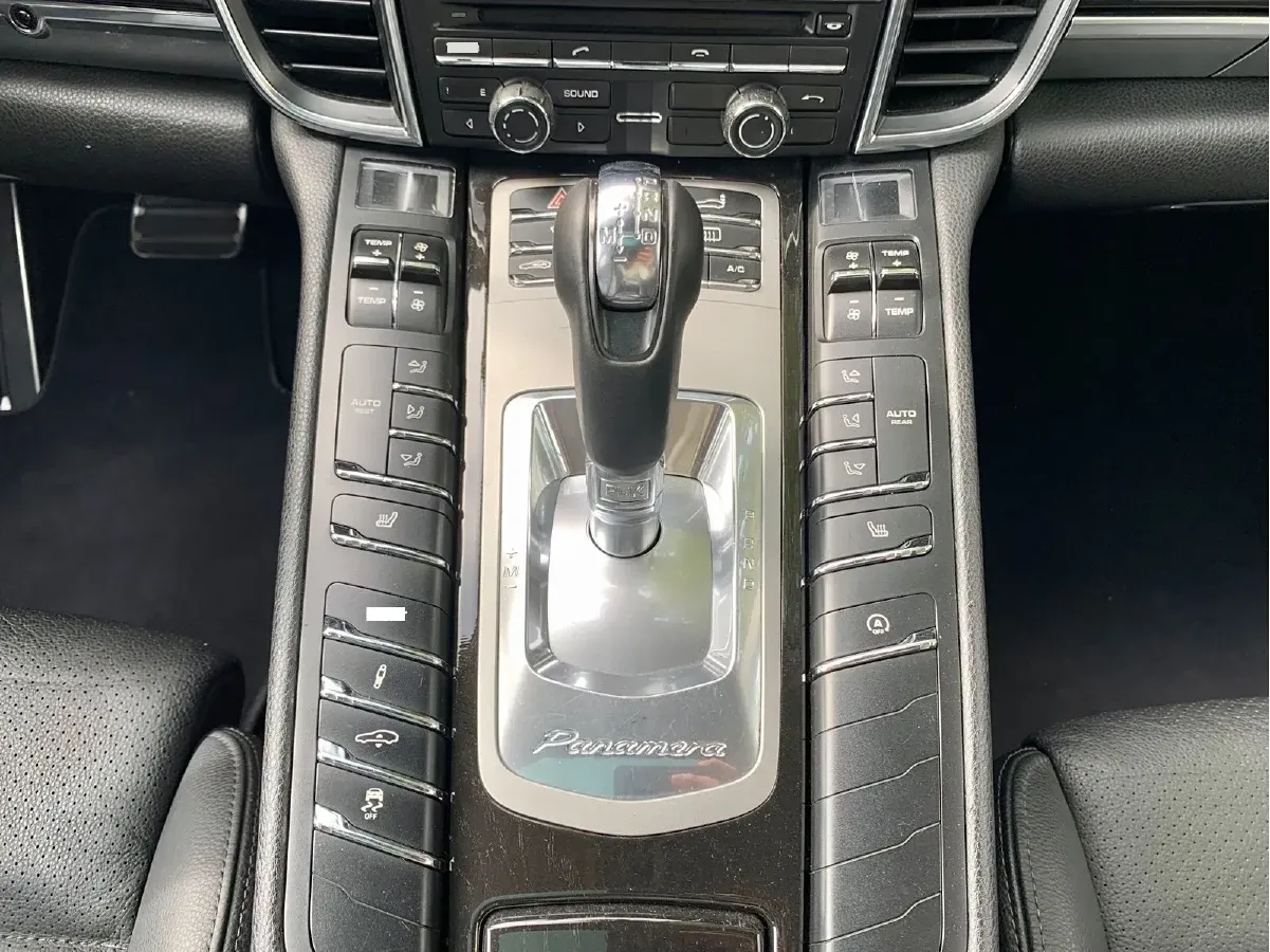 2014 Porsche Panamera 3.0T 320HP V6 7DCT,autocango,china used car exporter,china ev exporter,chinese used car exporter,chinese used ev exporter