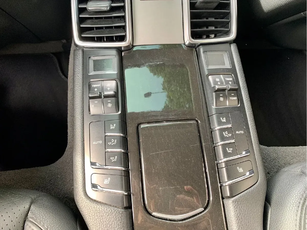 2014 Porsche Panamera 3.0T 320HP V6 7DCT,autocango,china used car exporter,china ev exporter,chinese used car exporter,chinese used ev exporter