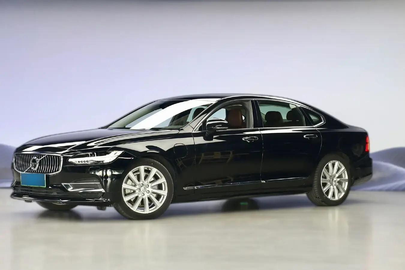 2019 Volvo S90 PHEV 2.0T 320HP L4 8AT PHEV 10.1KWH