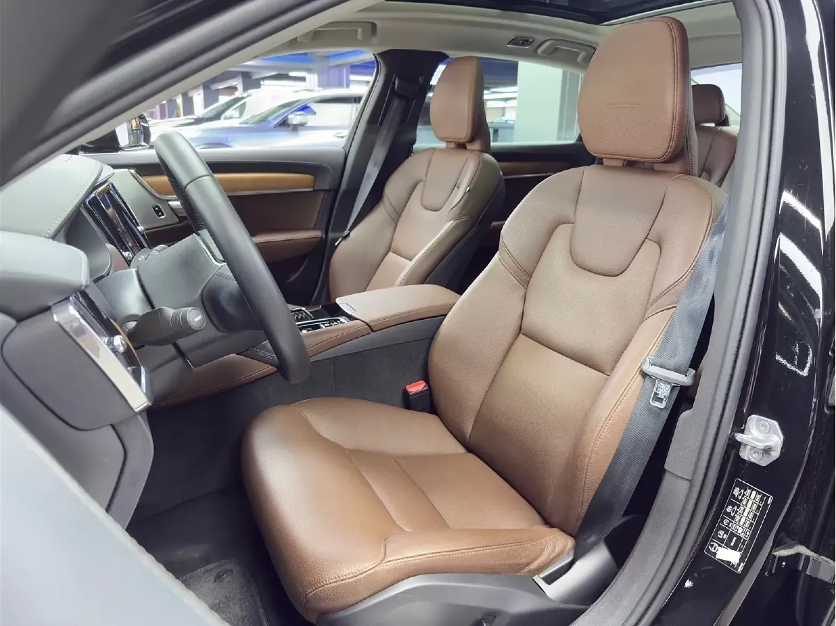 2019 Volvo S90 PHEV 2.0T 320HP L4 8AT PHEV 10.1KWH,autocango,china used car exporter,china ev exporter,chinese used car exporter,chinese used ev exporter