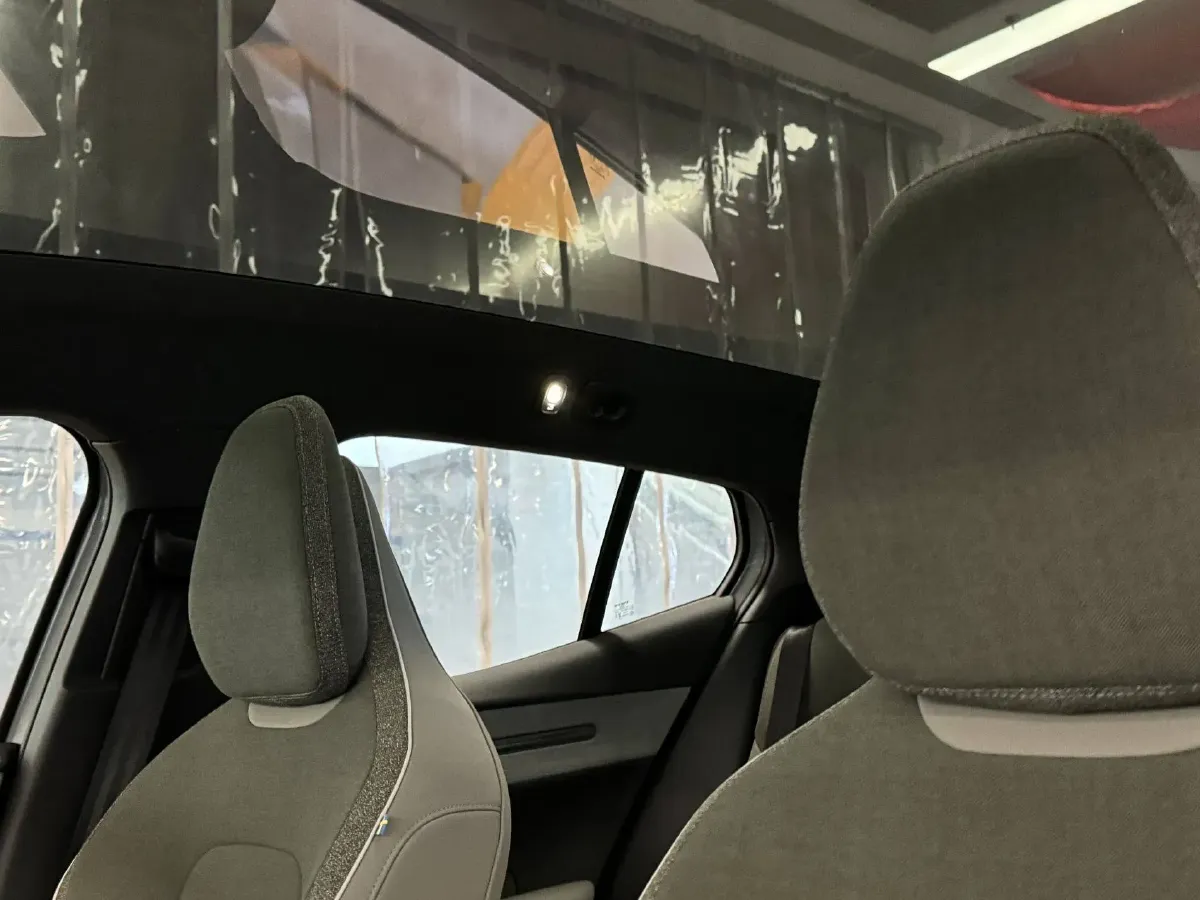 2025 Volvo EX30 BEV 66KWH,autocango,china used car exporter,china ev exporter,chinese used car exporter,chinese used ev exporter