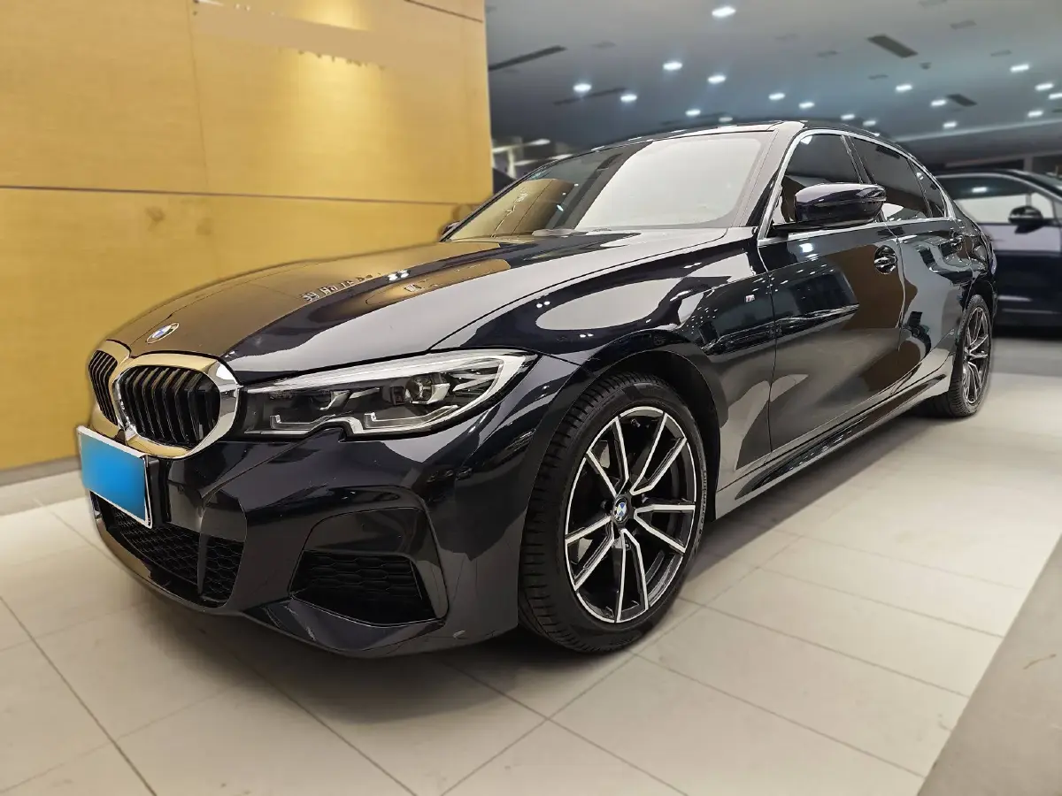 2022 BMW 3 Series 2.0T 156HP L4 8AT