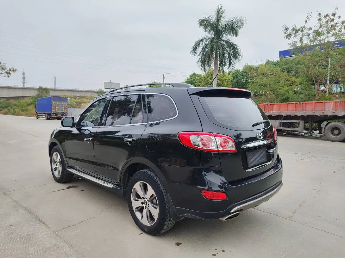 2012 Hyundai Santafe Classic 2.4L 174HP L4 6AT,autocango,china used car exporter,china ev exporter,chinese used car exporter,chinese used ev exporter