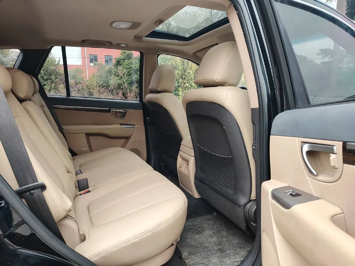 2012 Hyundai Santafe Classic 2.4L 174HP L4 6AT,autocango,china used car exporter,china ev exporter,chinese used car exporter,chinese used ev exporter