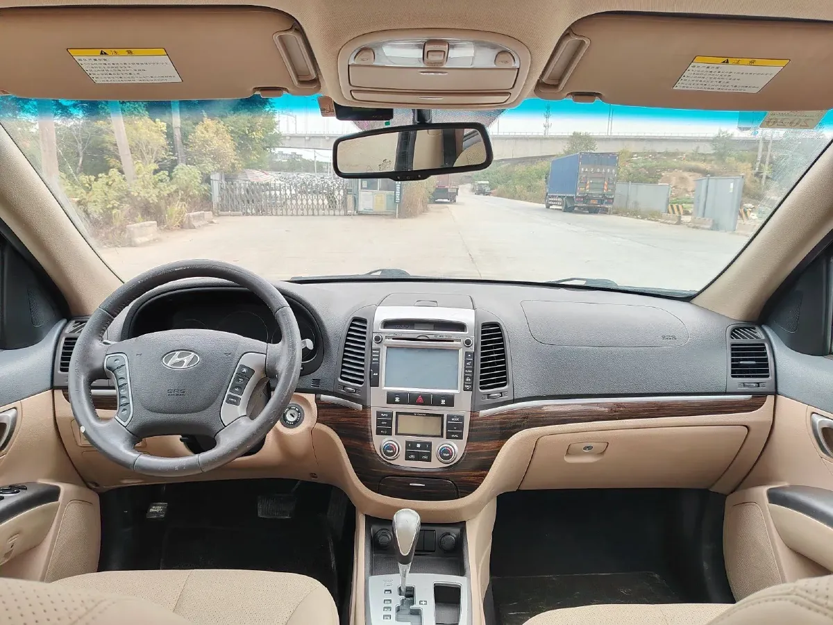 2012 Hyundai Santafe Classic 2.4L 174HP L4 6AT,autocango,china used car exporter,china ev exporter,chinese used car exporter,chinese used ev exporter