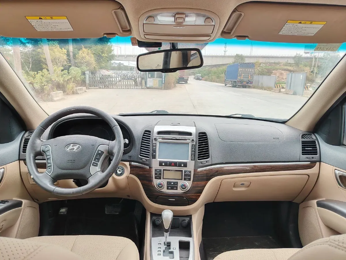 2012 Hyundai Santafe Classic 2.4L 174HP L4 6AT,autocango,china used car exporter,china ev exporter,chinese used car exporter,chinese used ev exporter