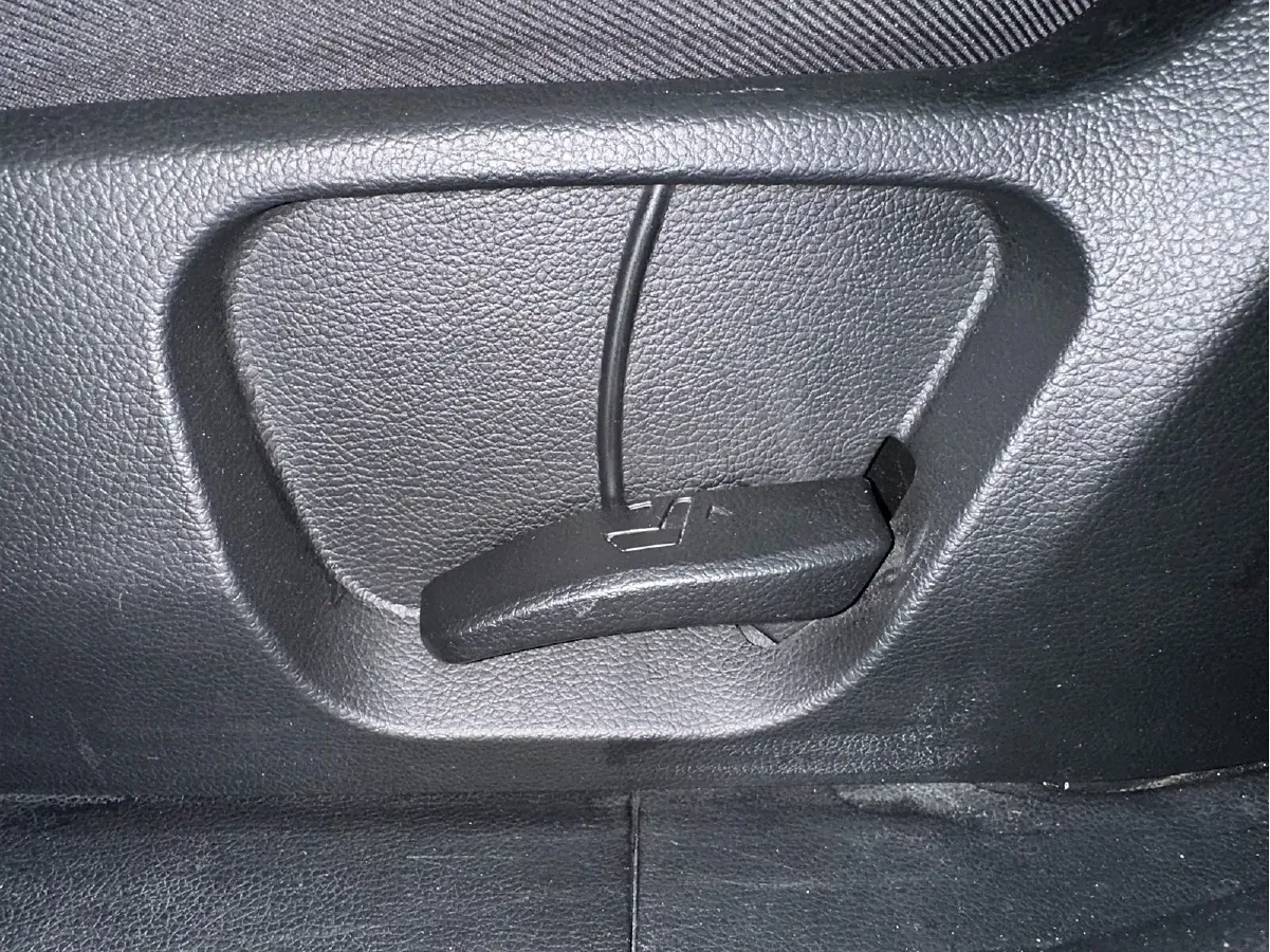 2013 Kia Carens 2.0L 152HP L4 6AT,autocango,china used car exporter,china ev exporter,chinese used car exporter,chinese used ev exporter