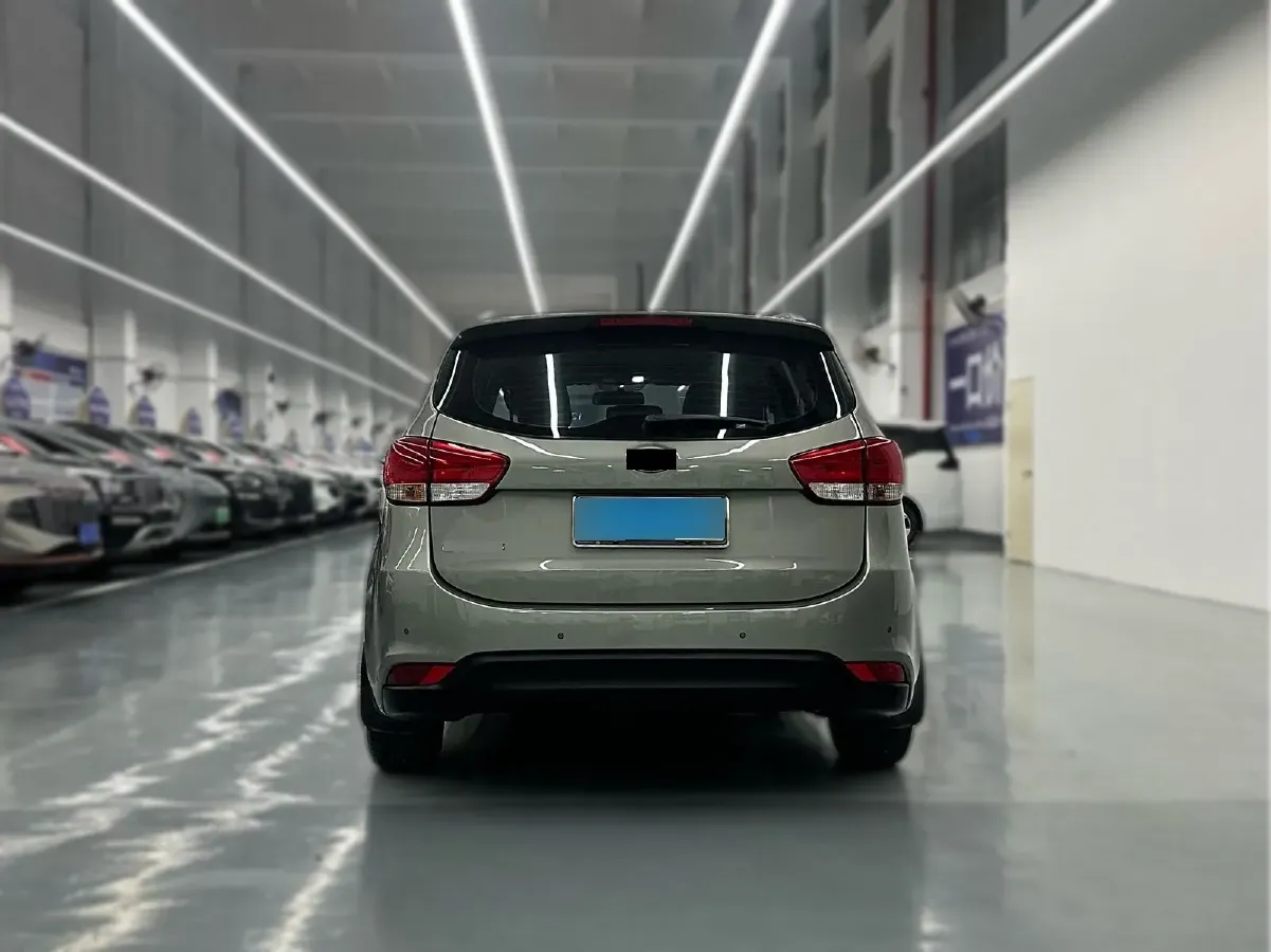 2013 Kia Carens 2.0L 152HP L4 6AT,autocango,china used car exporter,china ev exporter,chinese used car exporter,chinese used ev exporter
