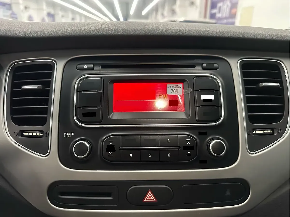 2013 Kia Carens 2.0L 152HP L4 6AT,autocango,china used car exporter,china ev exporter,chinese used car exporter,chinese used ev exporter