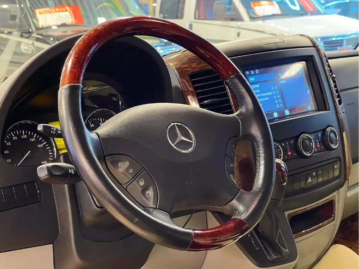 2009 Mercedes-Benz Sprinter 3.5L 258HP V6 5AT,autocango,china used car exporter,china ev exporter,chinese used car exporter,chinese used ev exporter