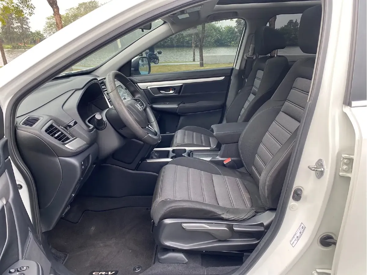 2017 Honda CR-V 1.5T 193HP L4 CVT,autocango,china used car exporter,china ev exporter,chinese used car exporter,chinese used ev exporter