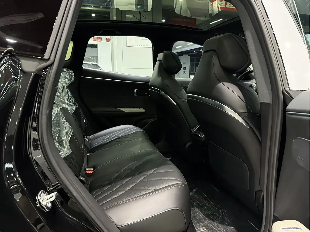 2024 Deepal S07 BEV 79.97KWH,autocango,china used car exporter,china ev exporter,chinese used car exporter,chinese used ev exporter