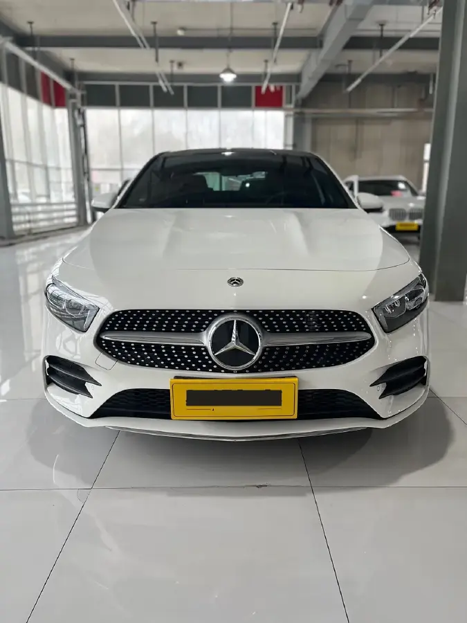 2022 Mercedes-Benz A Class 1.3T 163HP L4 7DCT