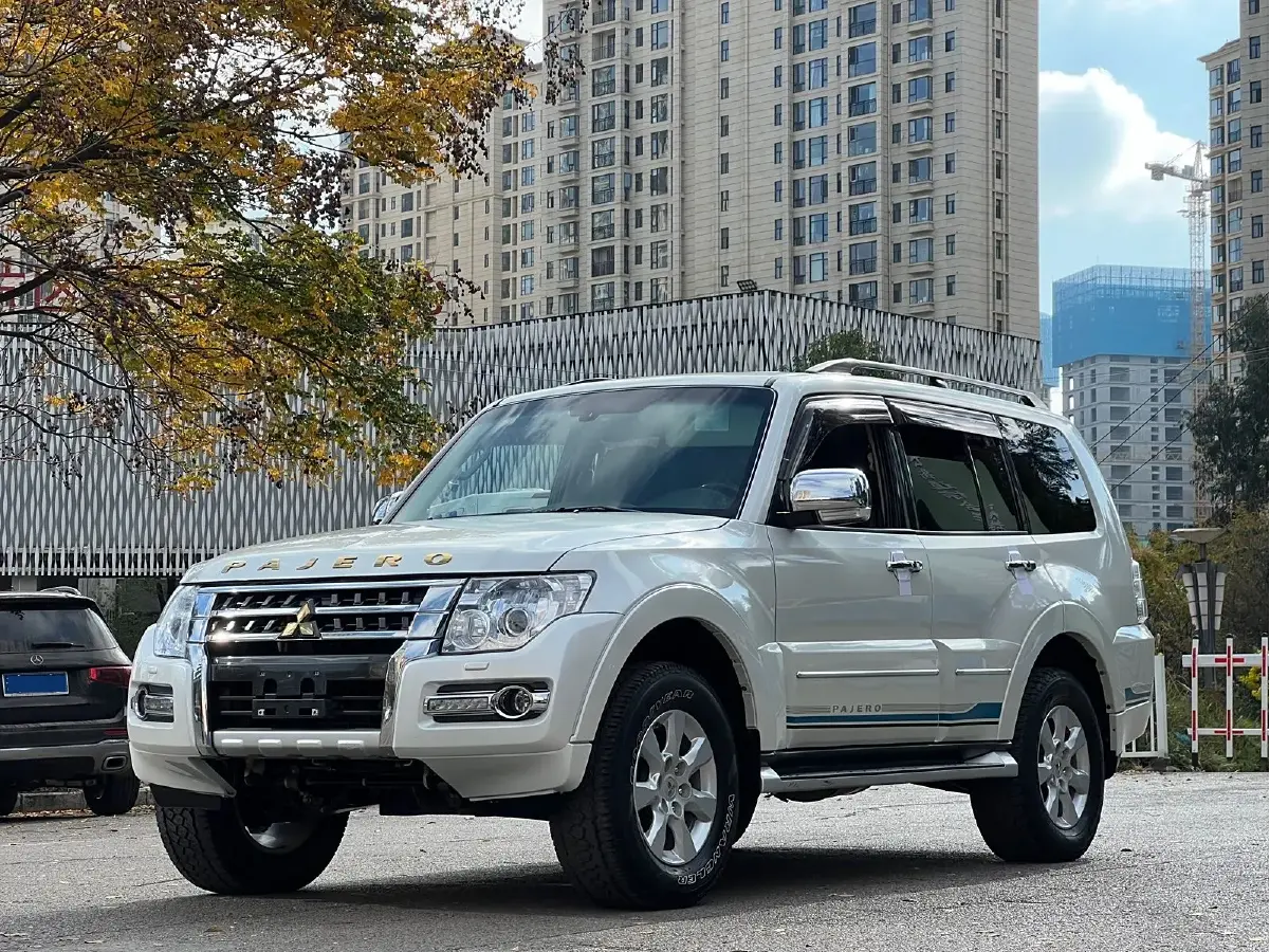 2019 Mitsubishi Pajero 3.0L 174HP V6 5AT