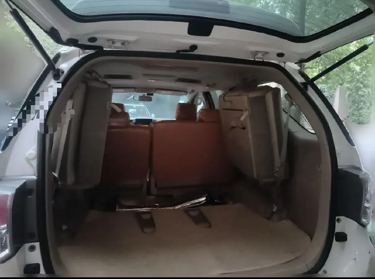 2015 Toyota Fortuner 2.7L 159HP L4 4AT,autocango,china used car exporter,china ev exporter,chinese used car exporter,chinese used ev exporter