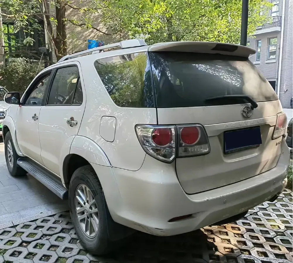 2015 Toyota Fortuner 2.7L 159HP L4 4AT,autocango,china used car exporter,china ev exporter,chinese used car exporter,chinese used ev exporter