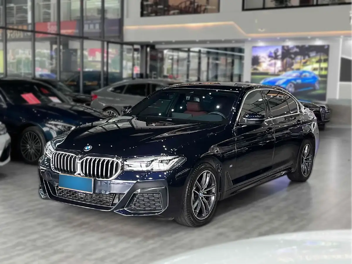 2022 BMW 5 Series 2.0T 184HP L4 8AT