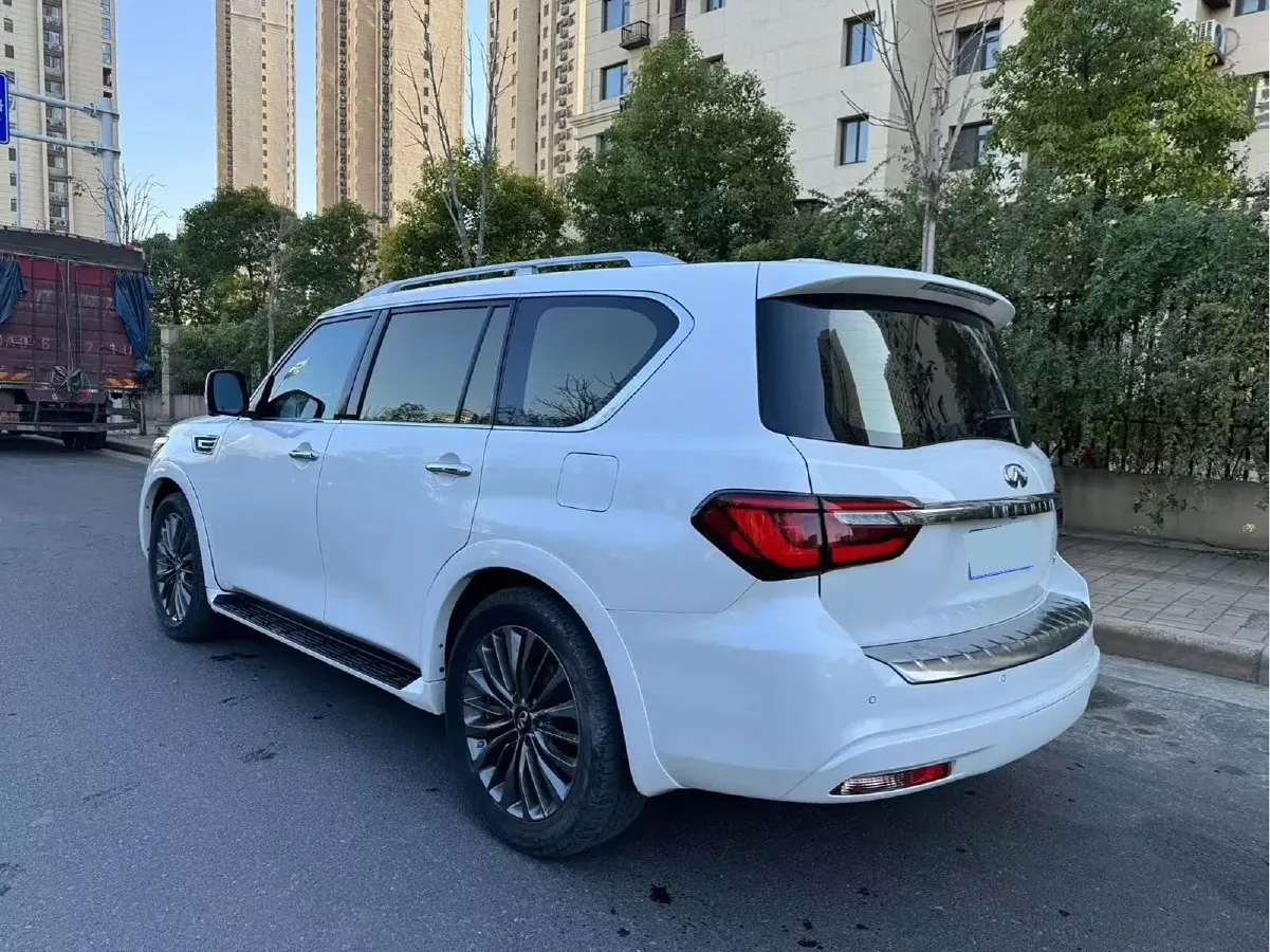 2016 Infiniti QX80 5.6L 398HP V8 7AT,autocango,china used car exporter,china ev exporter,chinese used car exporter,chinese used ev exporter