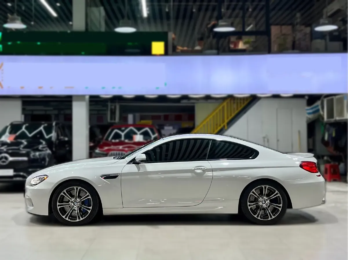 2013 BMW M6 4.4T 560HP V8 7DCT,autocango,china used car exporter,china ev exporter,chinese used car exporter,chinese used ev exporter