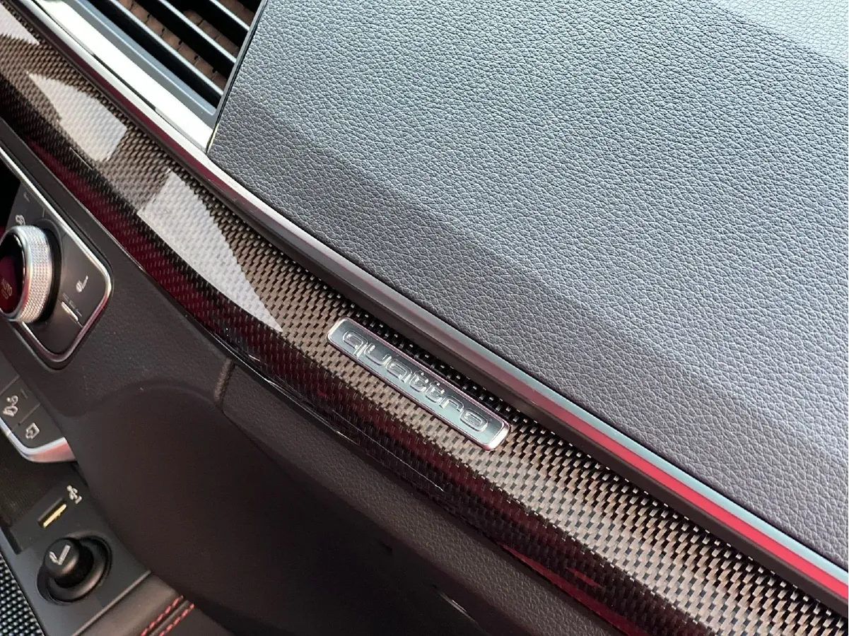 2021 Audi SQ5 3.0T 354HP V6 8AT,autocango,china used car exporter,china ev exporter,chinese used car exporter,chinese used ev exporter